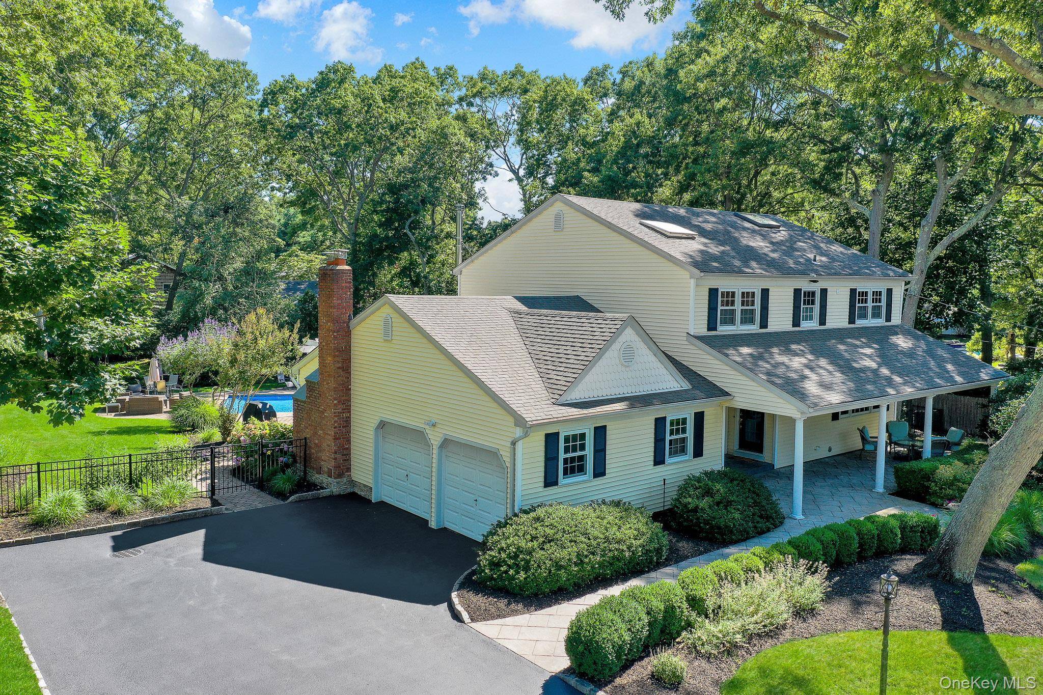 24 Fox RD, East Setauket, NY 11733