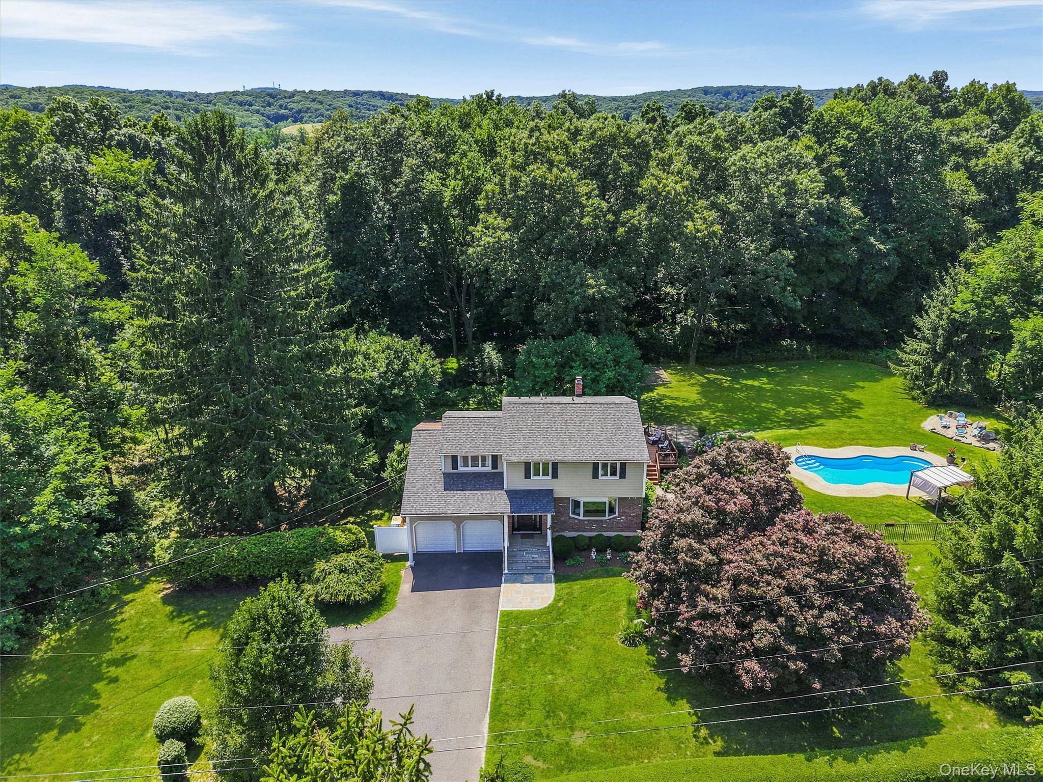 3 Pheasant PL, Carmel, NY 10512
