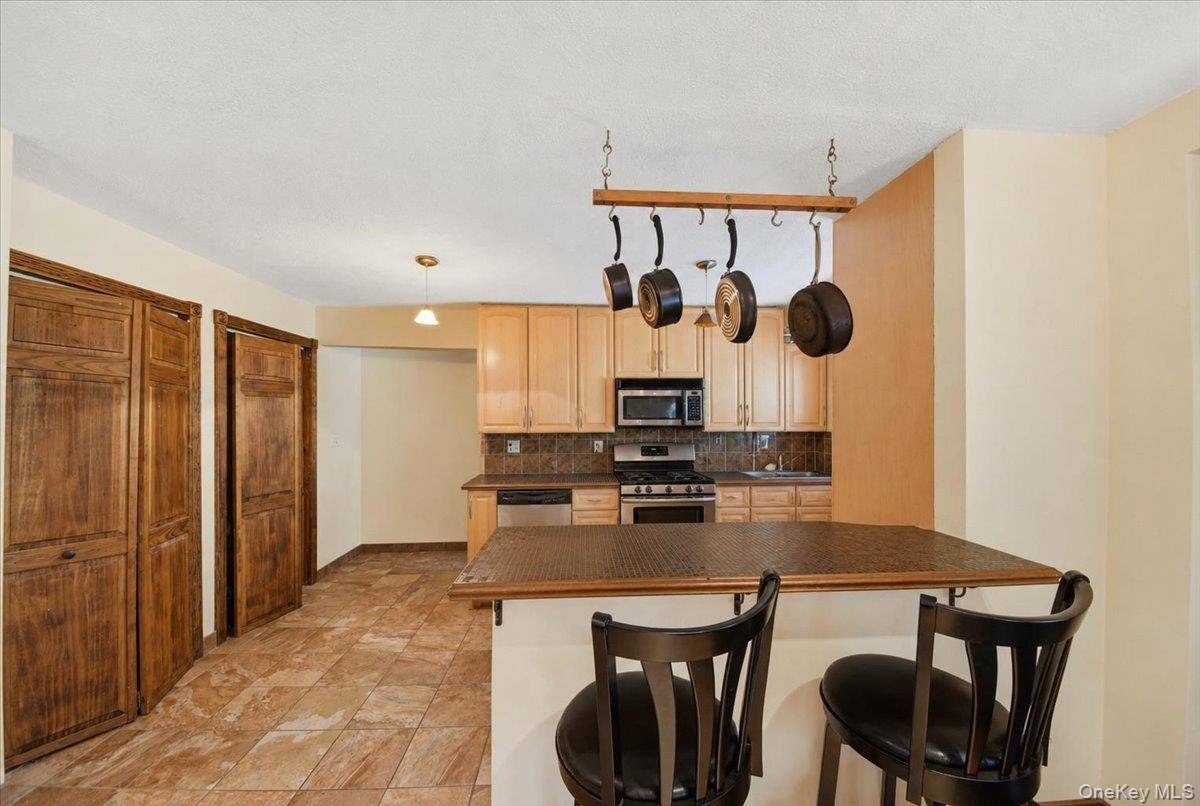 6291 Broadway #A6, Bronx, NY 10471