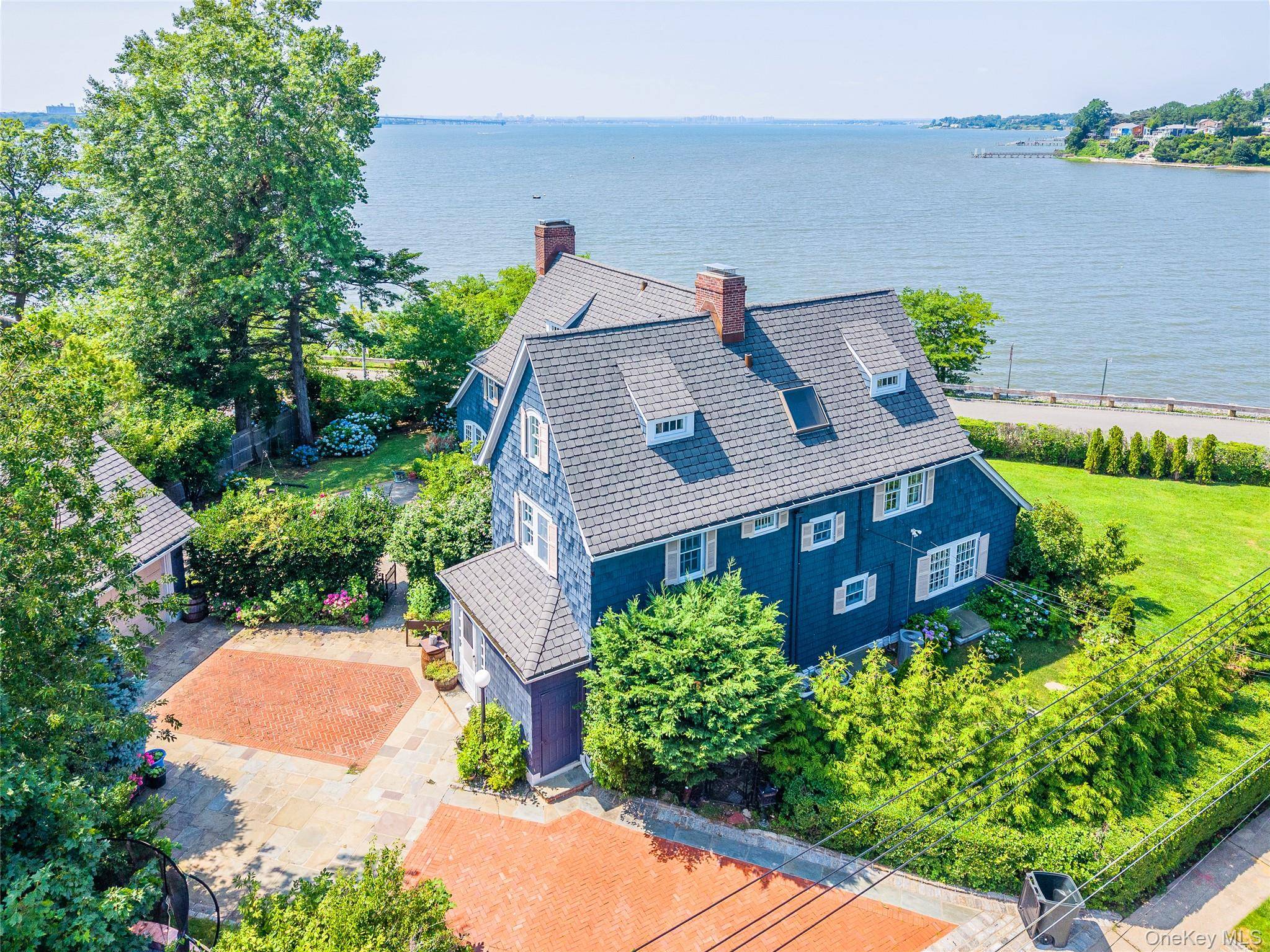1120 Shore RD, Little Neck, NY 11363