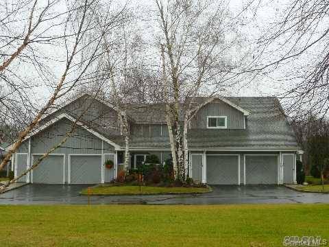 132 Captains CT, Moriches, NY 11955
