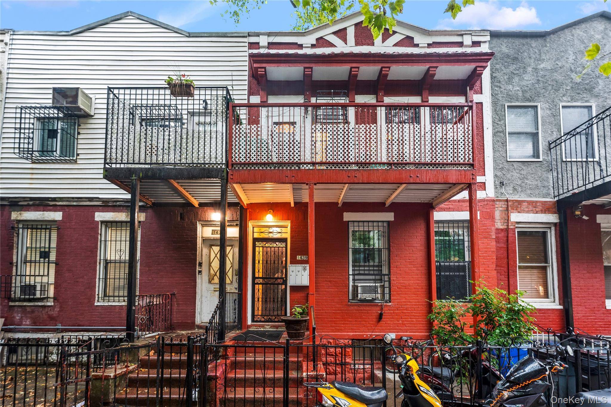 1439 43rd ST, Brooklyn, NY 11219
