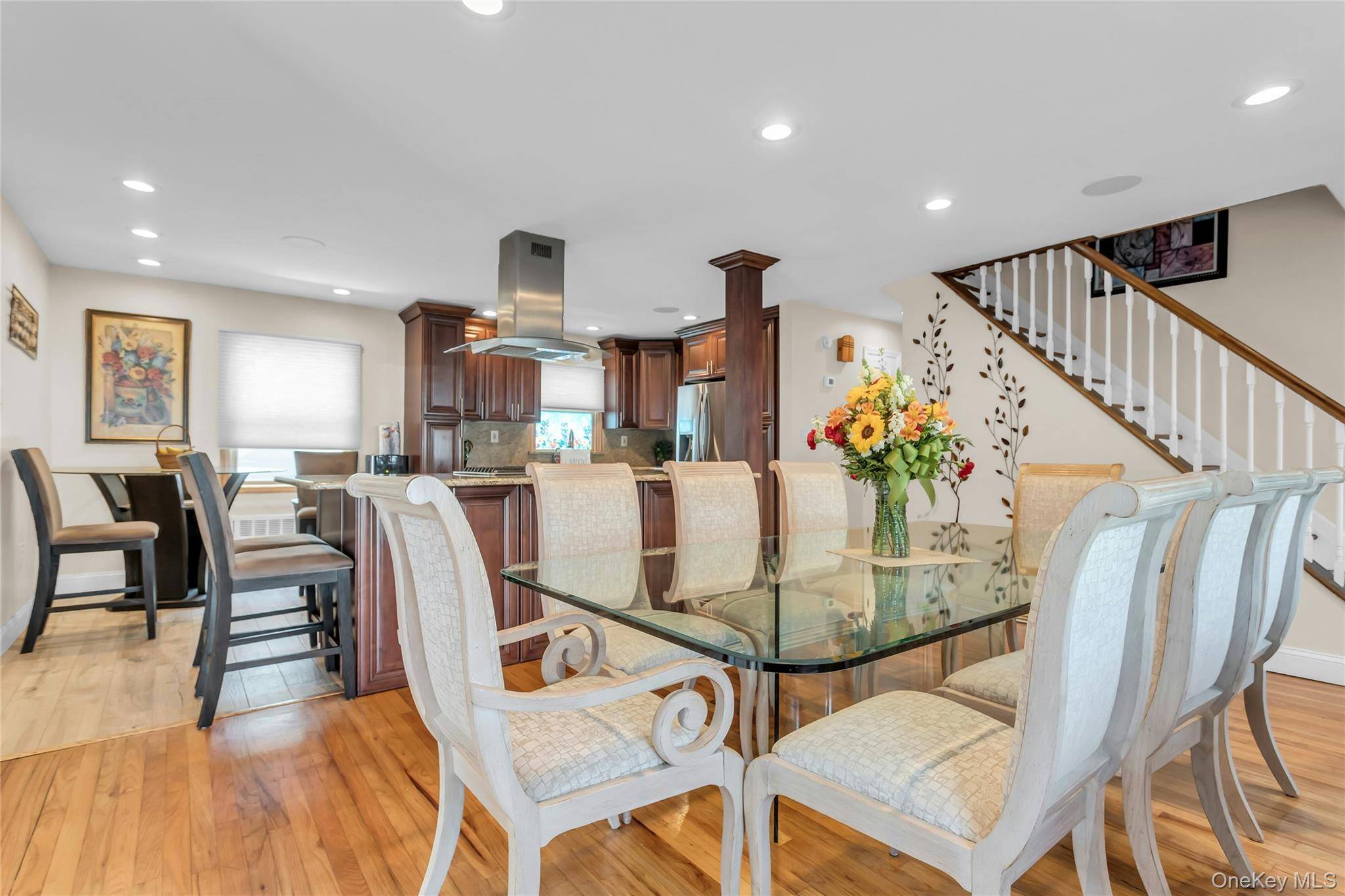 401 Beechmont AVE, Lindenhurst, NY 11757