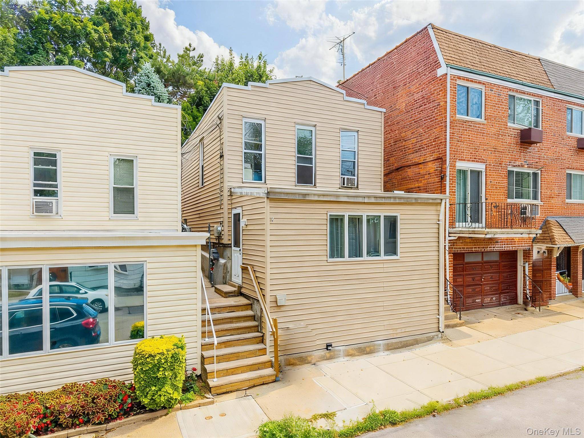 6628 52nd DR, Maspeth, NY 11378