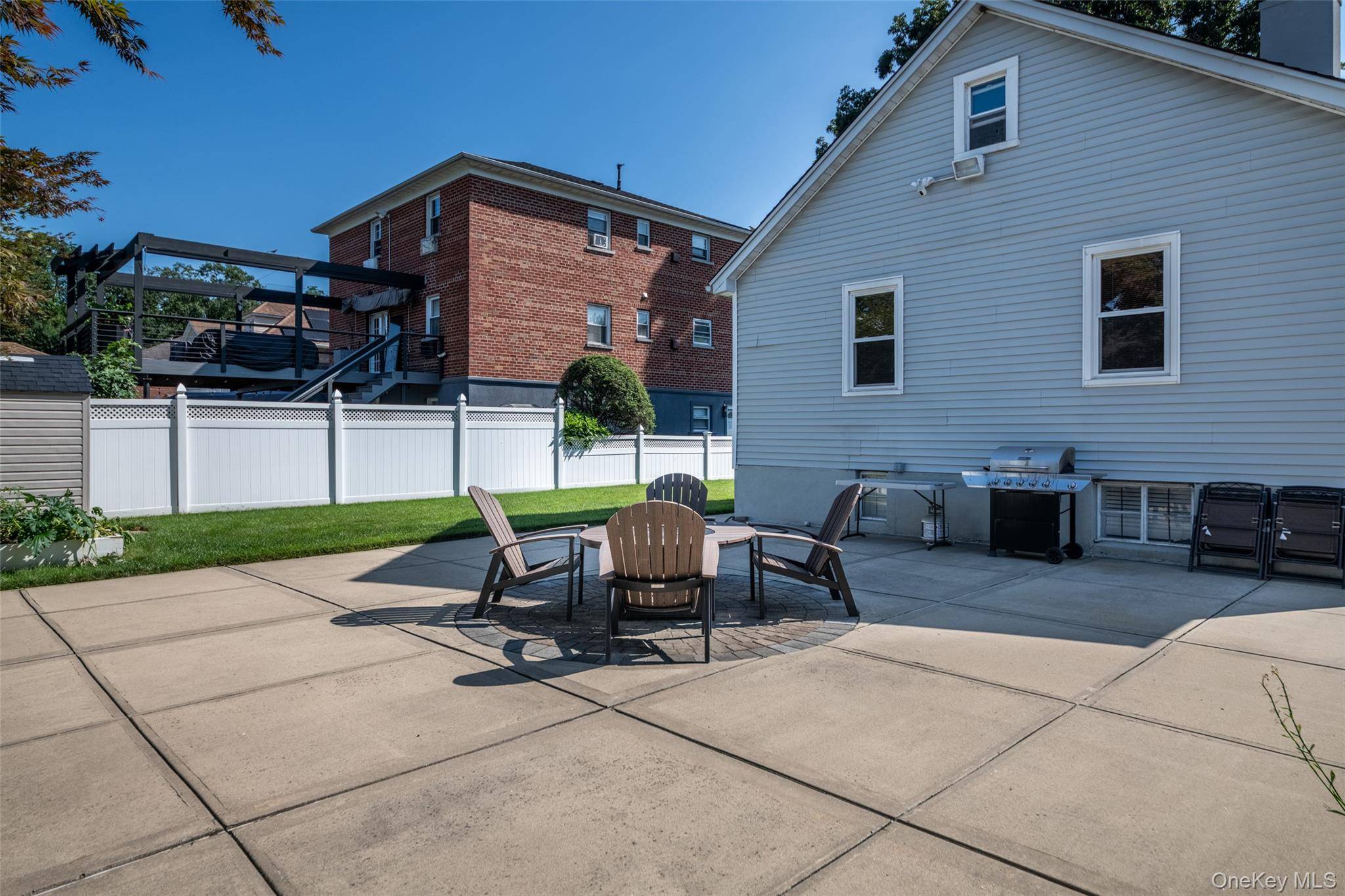 3450 Mc Owen AVE, Bronx, NY 10475