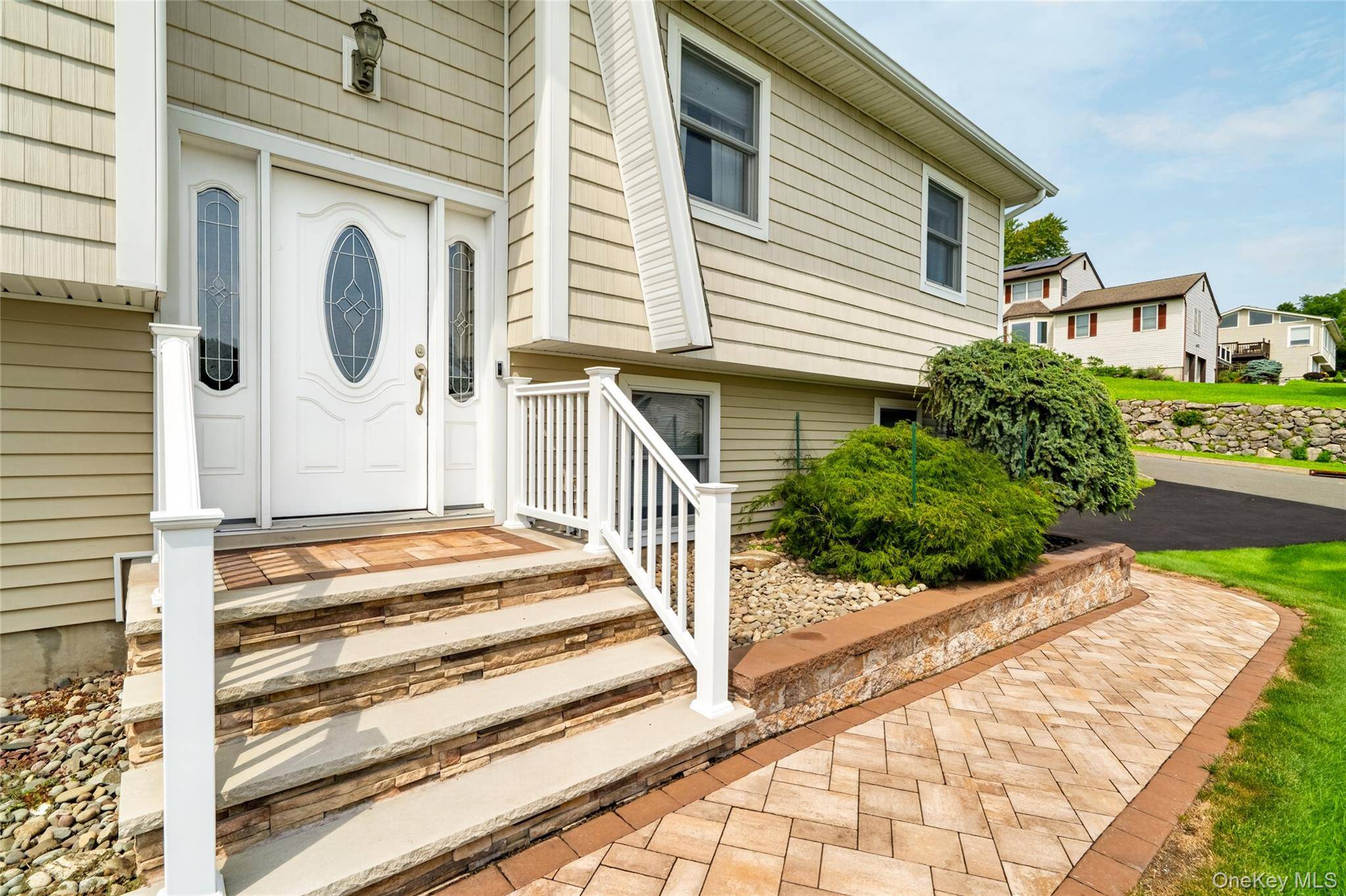 59 Walter DR, Stony Point, NY 10980