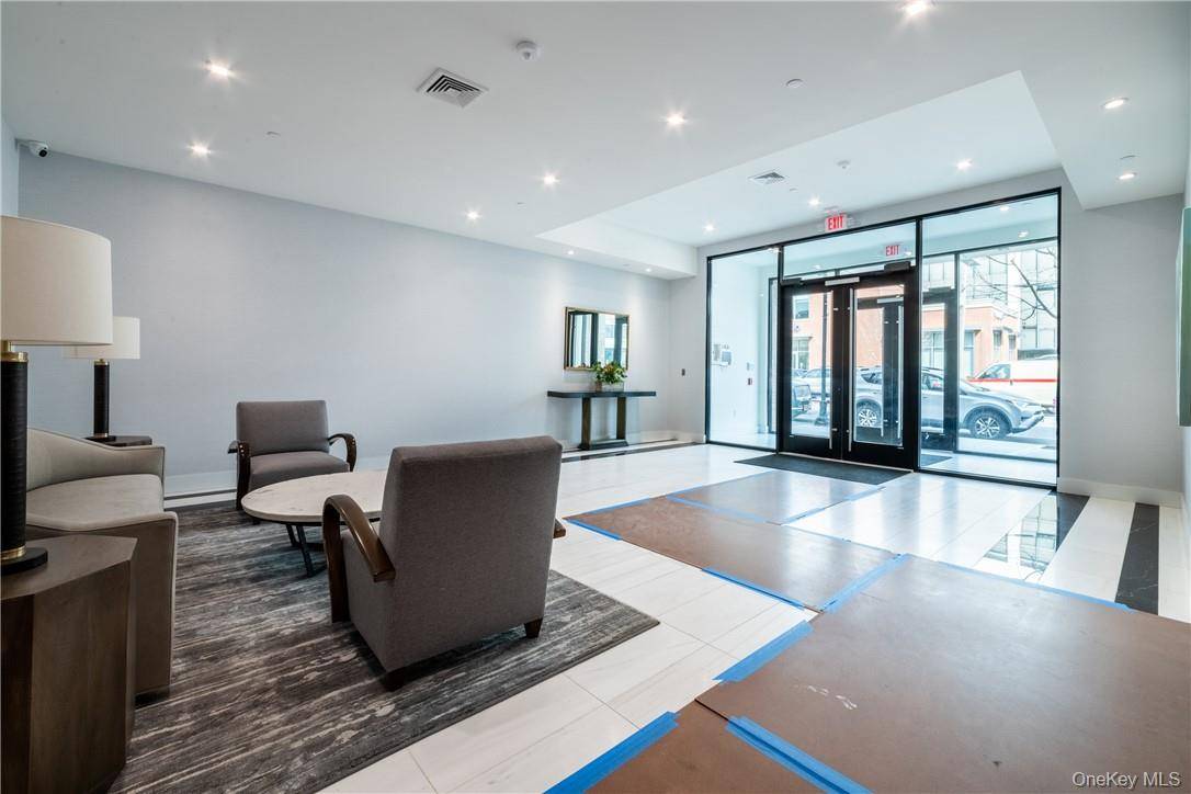 110 Chatsworth AVE #401, Larchmont, NY 10538