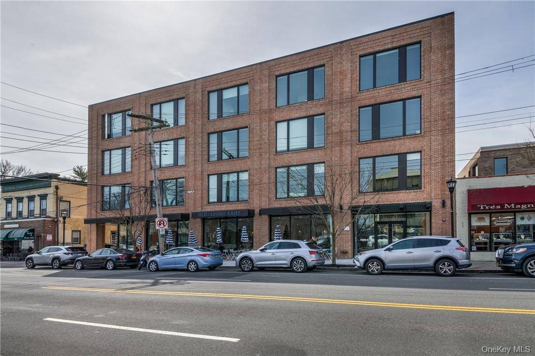 110 Chatsworth AVE #401, Larchmont, NY 10538