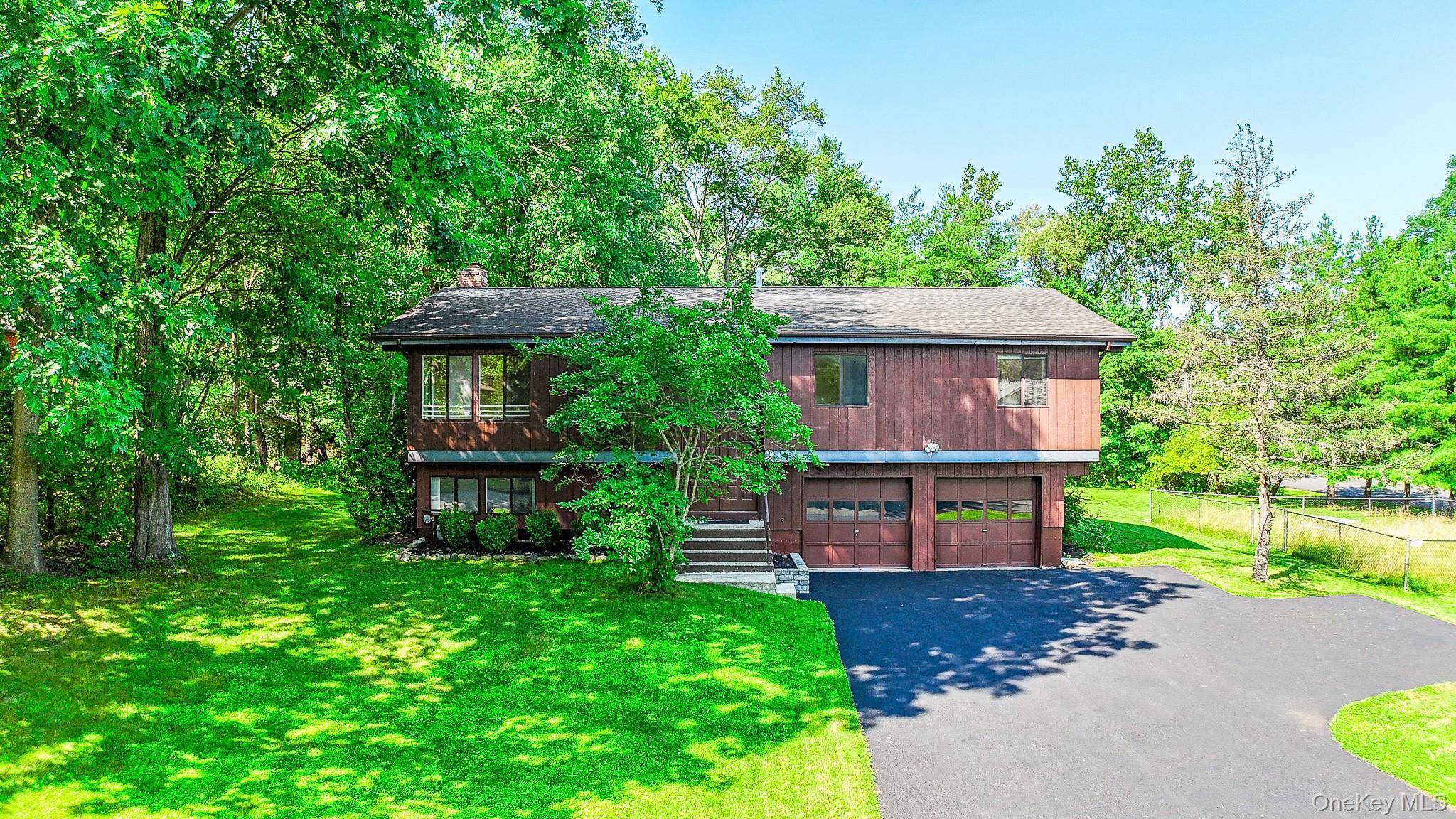 2 Mountain View CT, Pomona, NY 10970