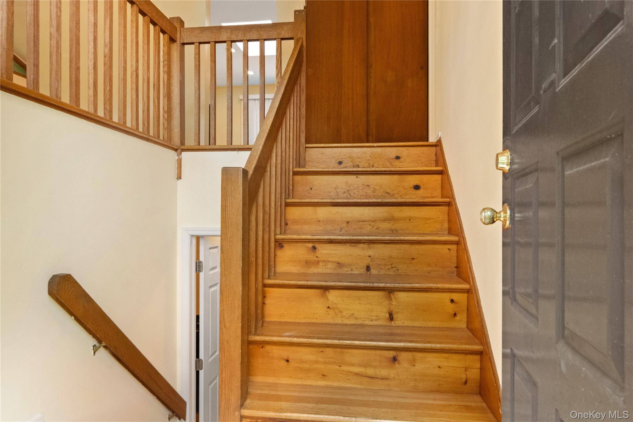2 Mountain View CT, Pomona, NY 10970