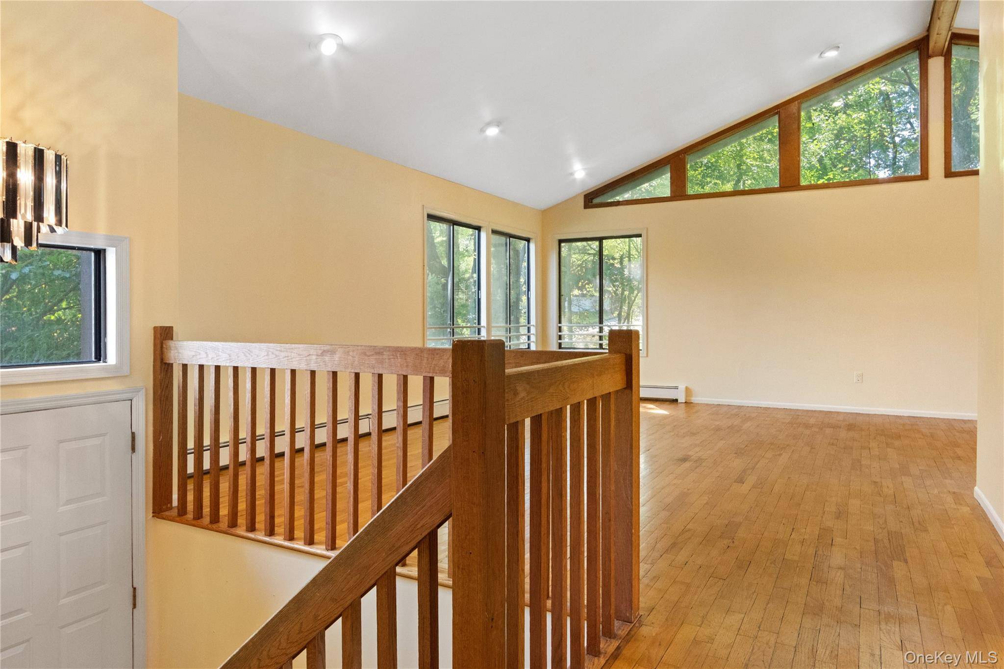 2 Mountain View CT, Pomona, NY 10970