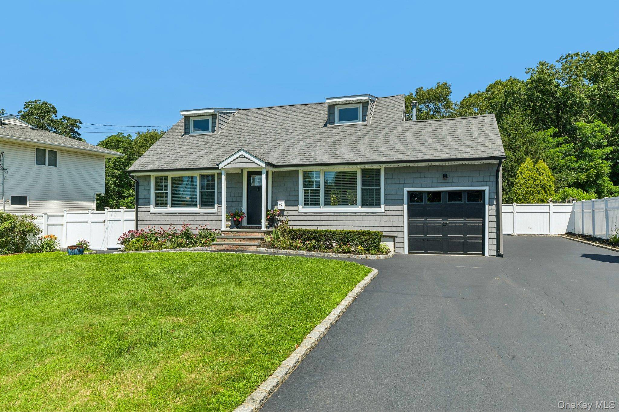 49 Eugene DR, Kings Park, NY 11754