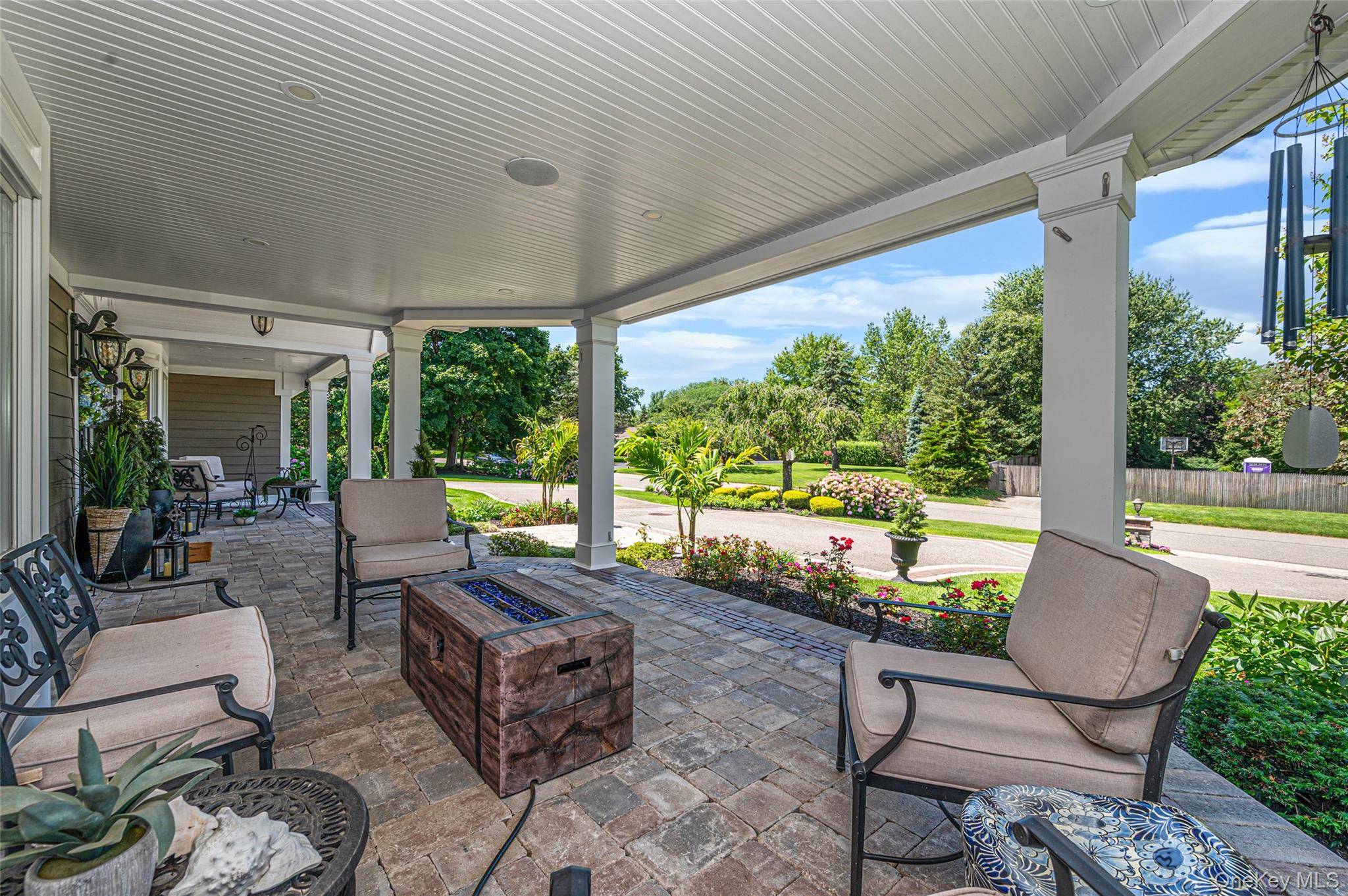 23 Steers AVE, Northport, NY 11768