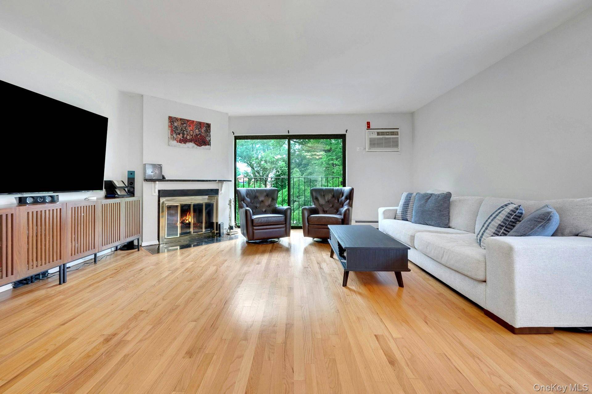 492 N Broadway #10, White Plains, NY 10603
