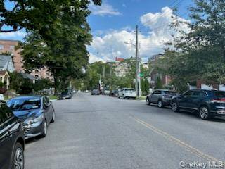 160-15 Powells Cove BLVD #E301, Beechhurst, NY 11357