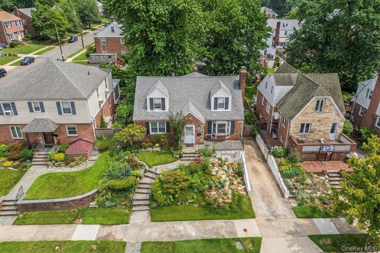 80-59 208th ST, Hollis Hills, NY 11427