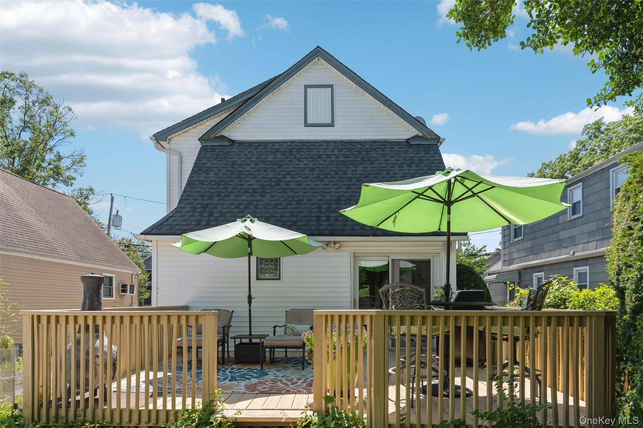 59 Sycamore AVE, Floral Park, NY 11001