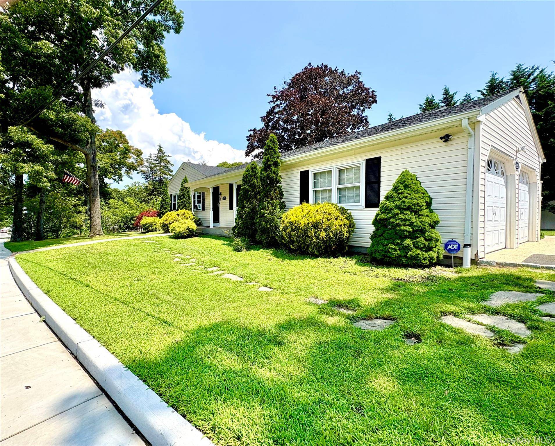 2875 Ocean AVE, Ronkonkoma, NY 11779