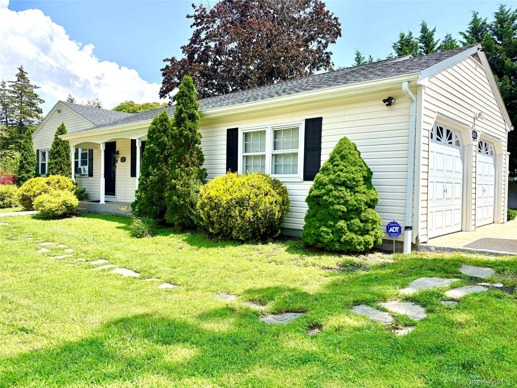 2875 Ocean AVE, Ronkonkoma, NY 11779
