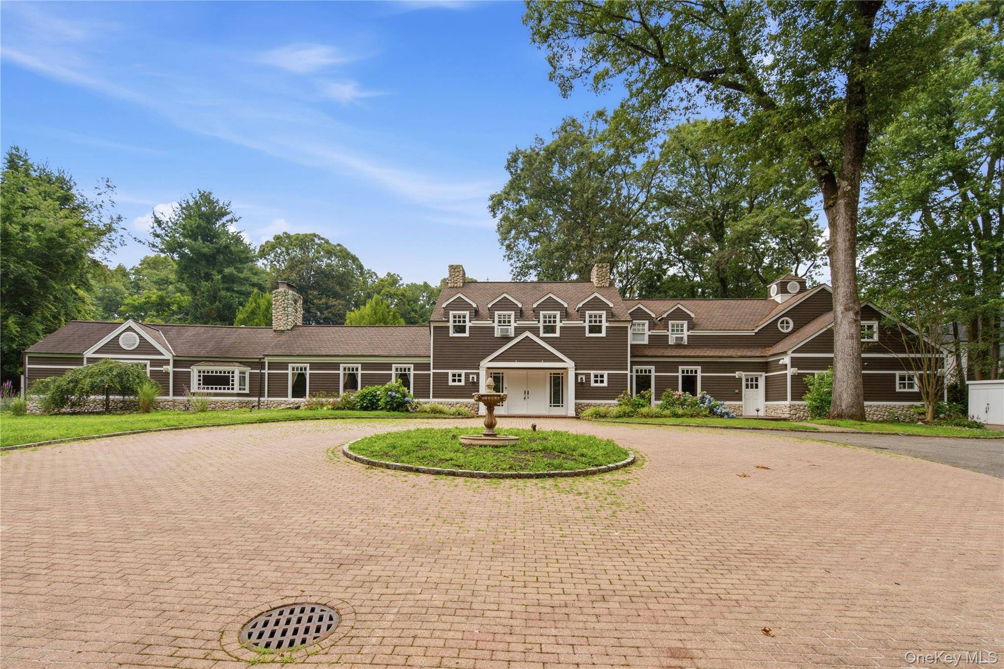 1620 Old Cedar Swamp RD, Brookville, NY 11545
