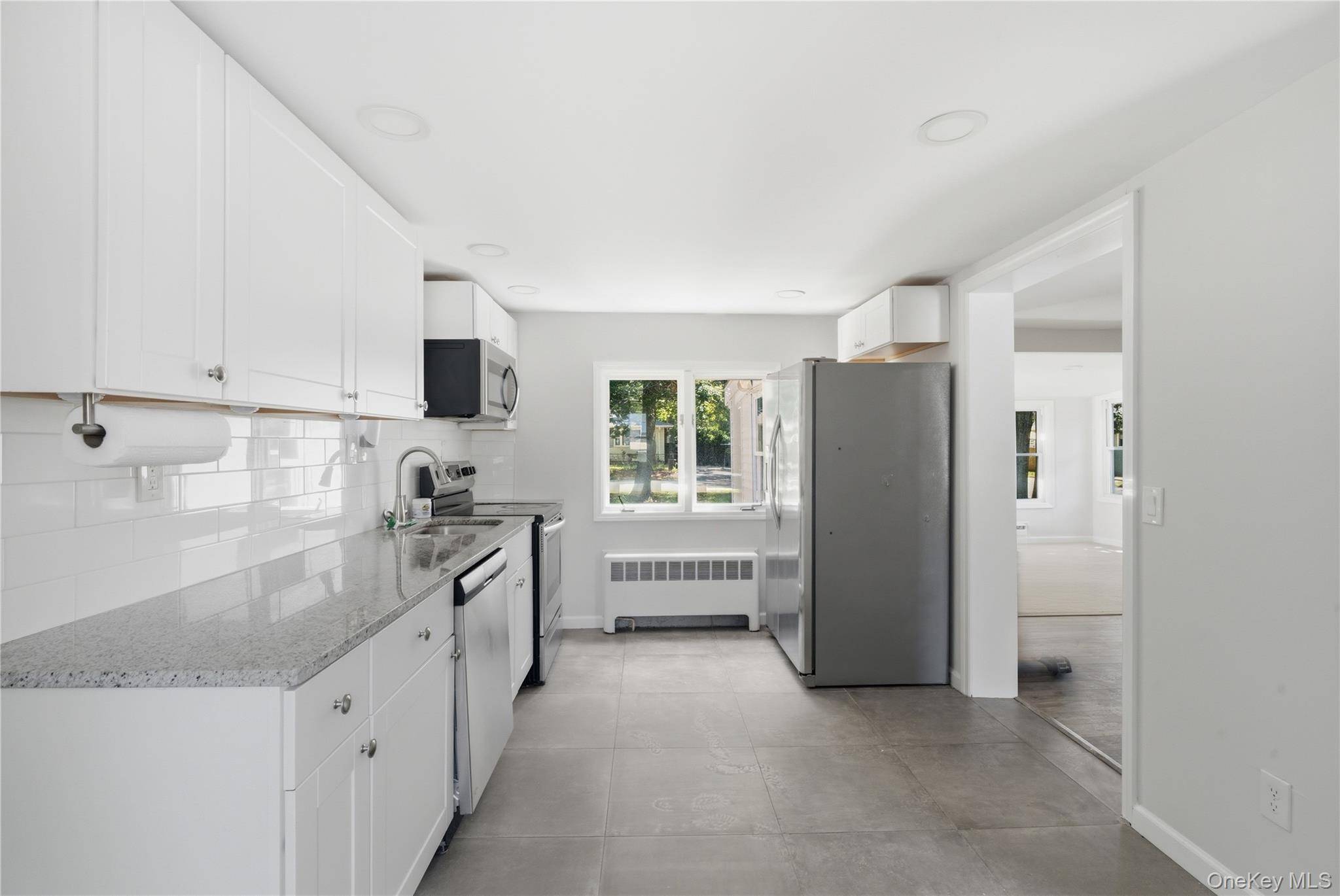 99 Green AVE, Patchogue, NY 11772