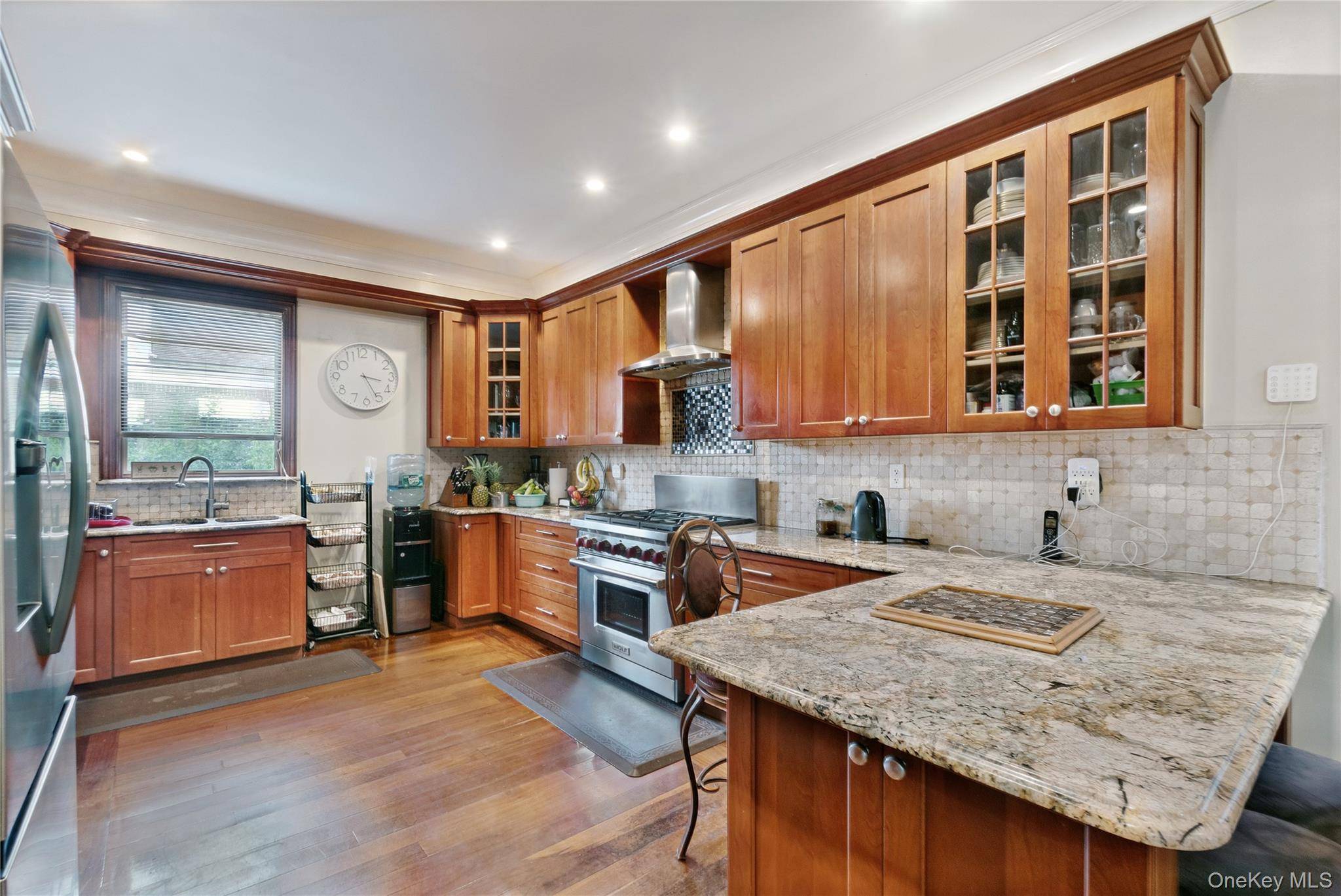 1011 Bay 24th ST, Far Rockaway, NY 11691