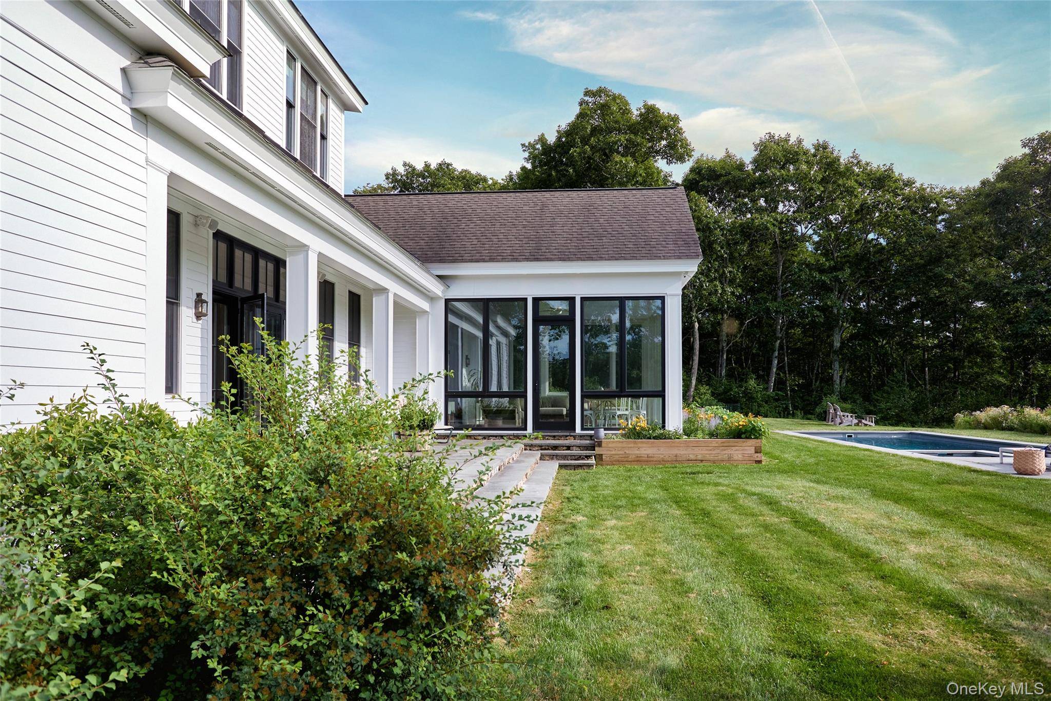 60 Blueberry LN, Austerlitz, NY 12017
