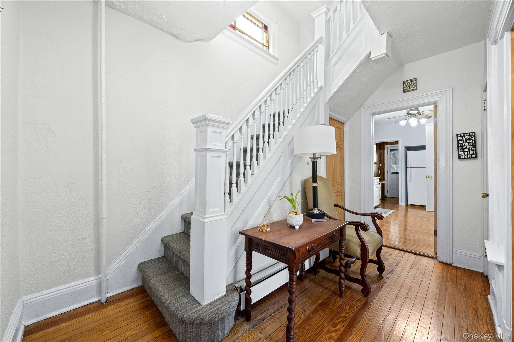 22 Devine ST, Lynbrook, NY 11563