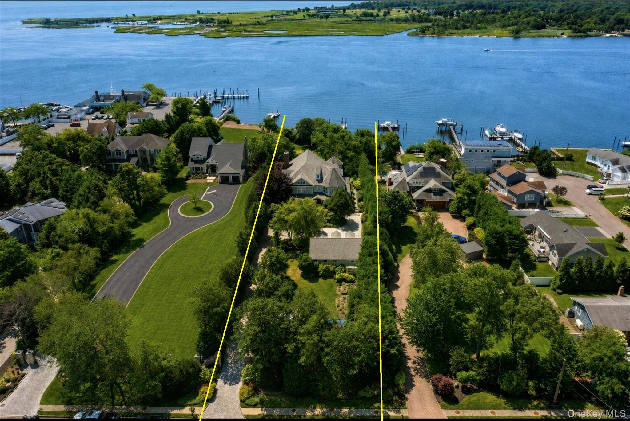 608 Shore DR, Oakdale, NY 11769