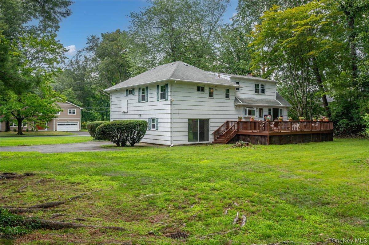27 Meadowlark RD, Rye Brook, NY 10573