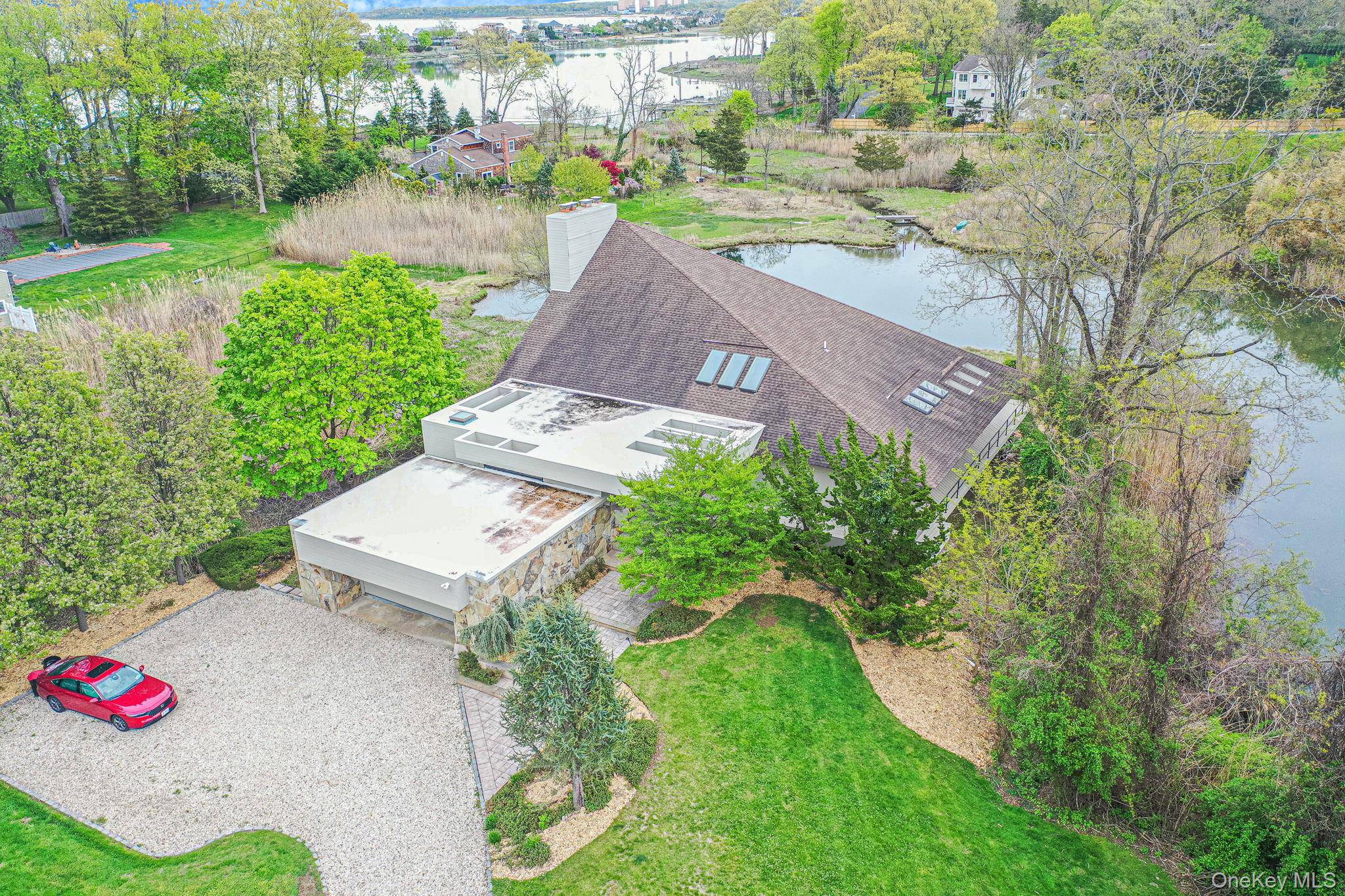 5 Kew CT, Northport, NY 11768