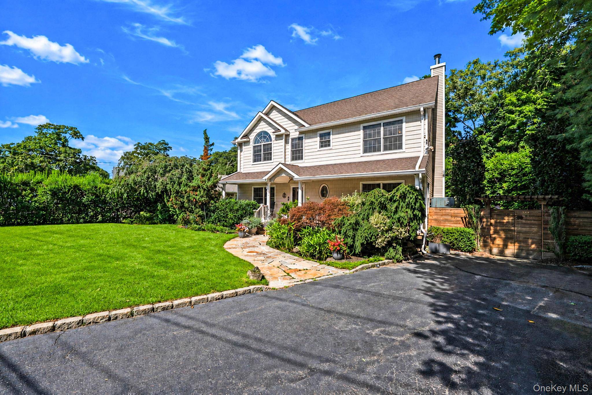91 Traction BLVD, Patchogue, NY 11772