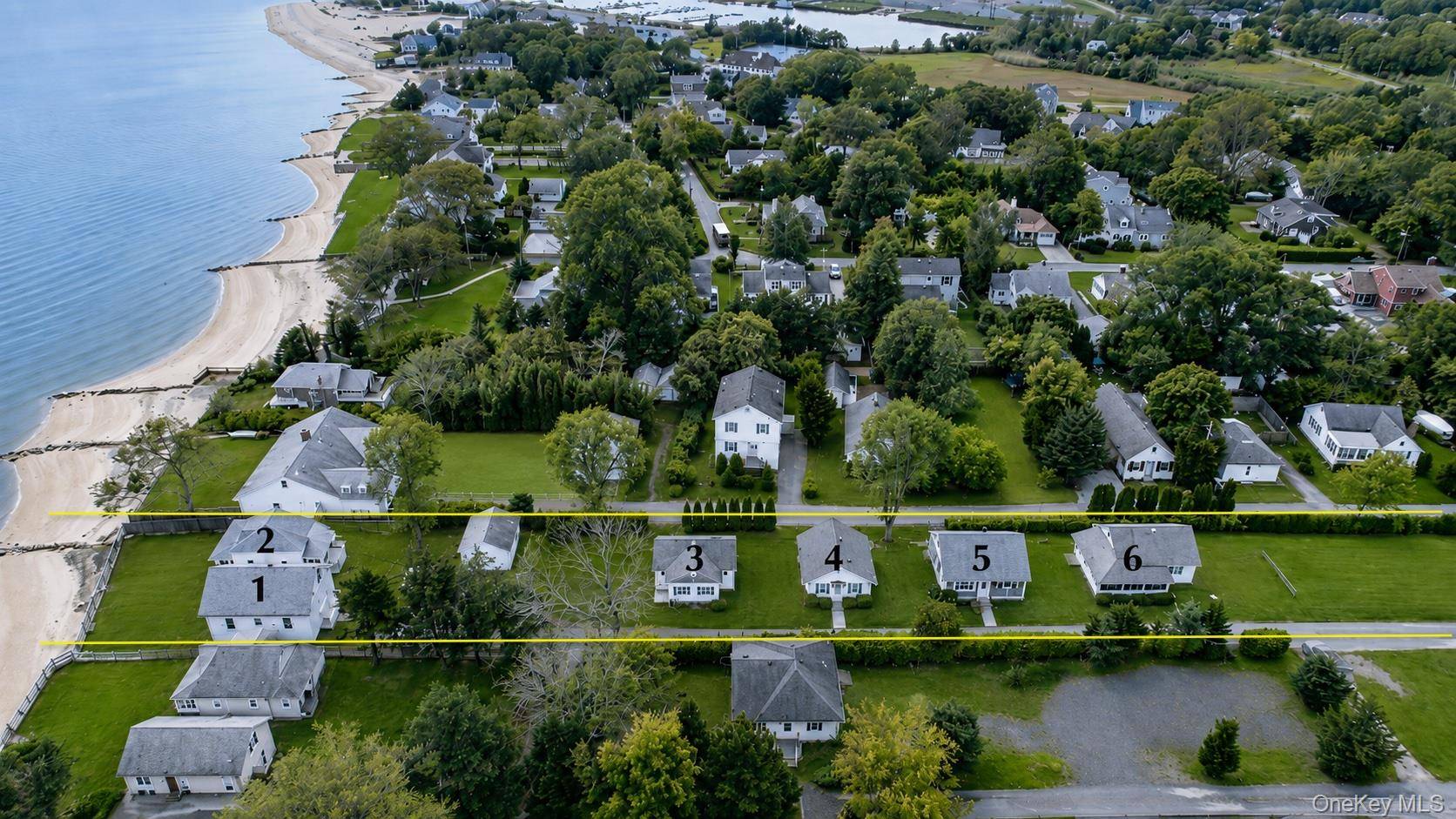 18 Smith LN, Jamesport, NY 11947