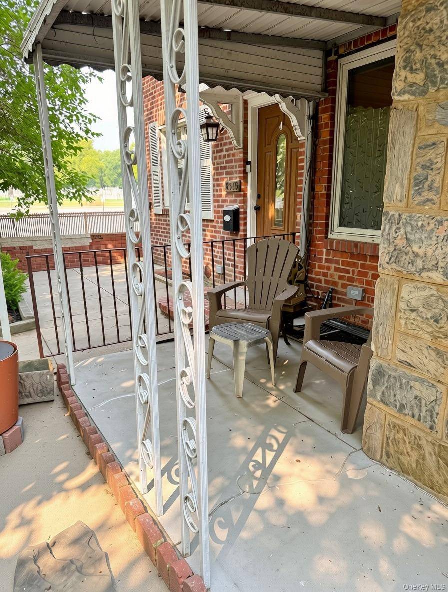 85-11 65th DR, Rego Park, NY 11374