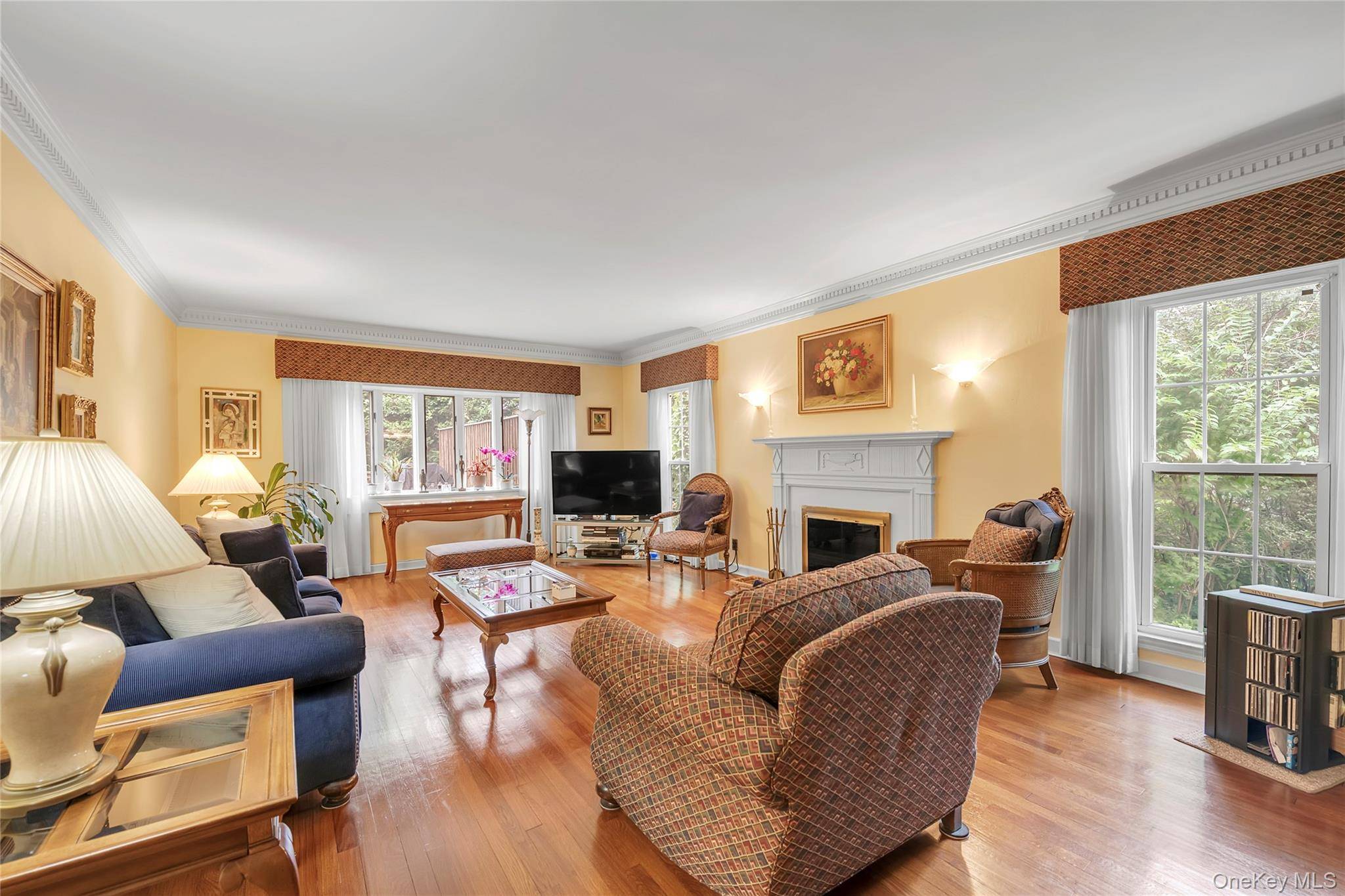 34 Soundview Crest, Manhasset, NY 11030