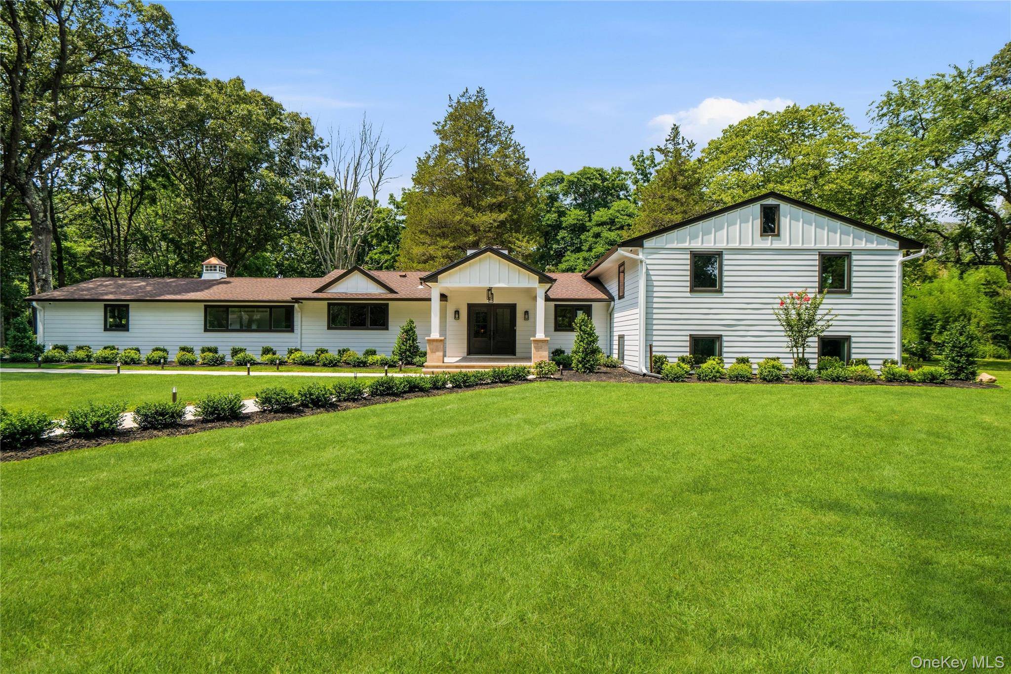 31 Saw Mill RD, Cold Spring Harbor, NY 11724