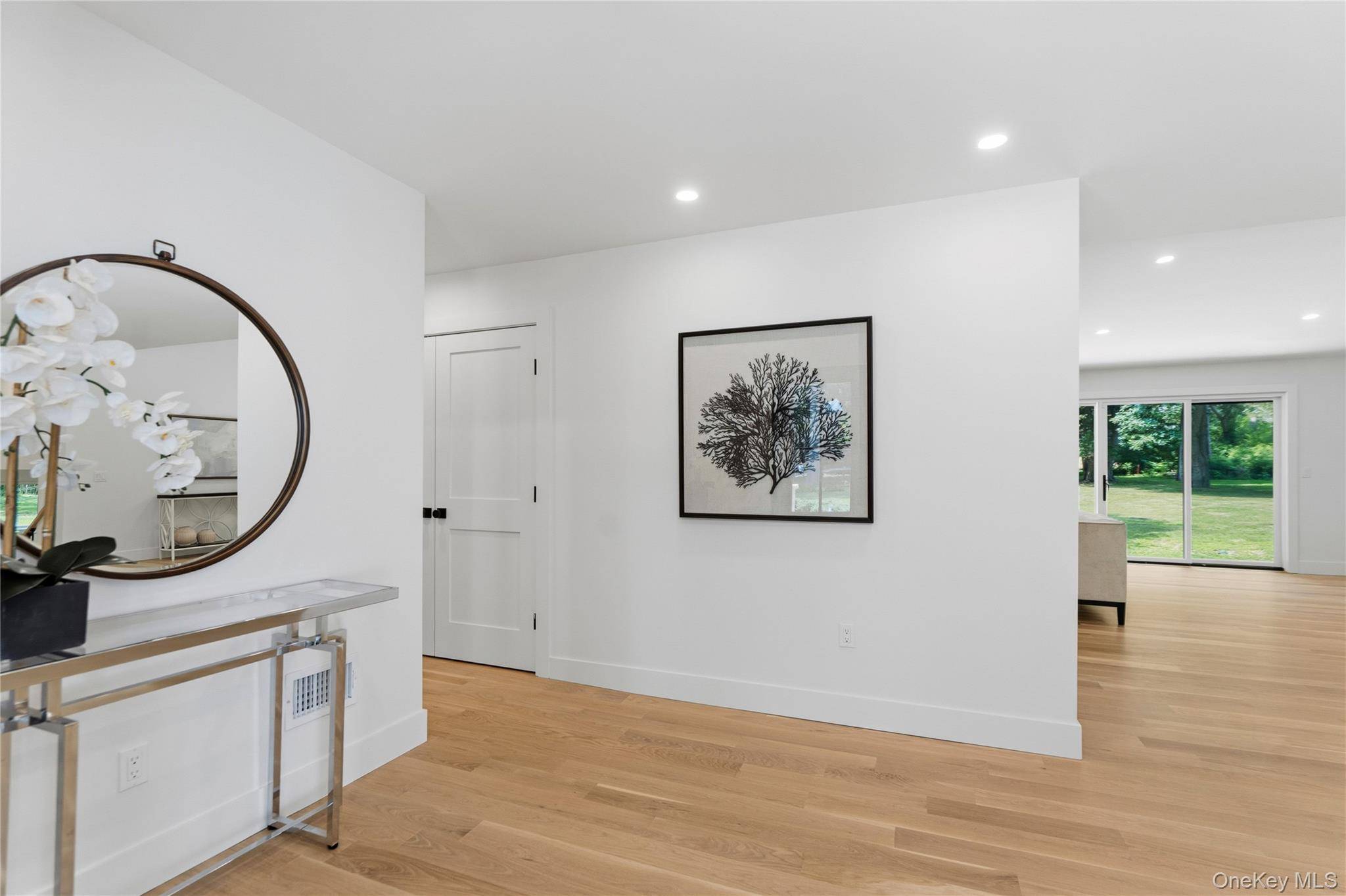 31 Saw Mill RD, Cold Spring Harbor, NY 11724