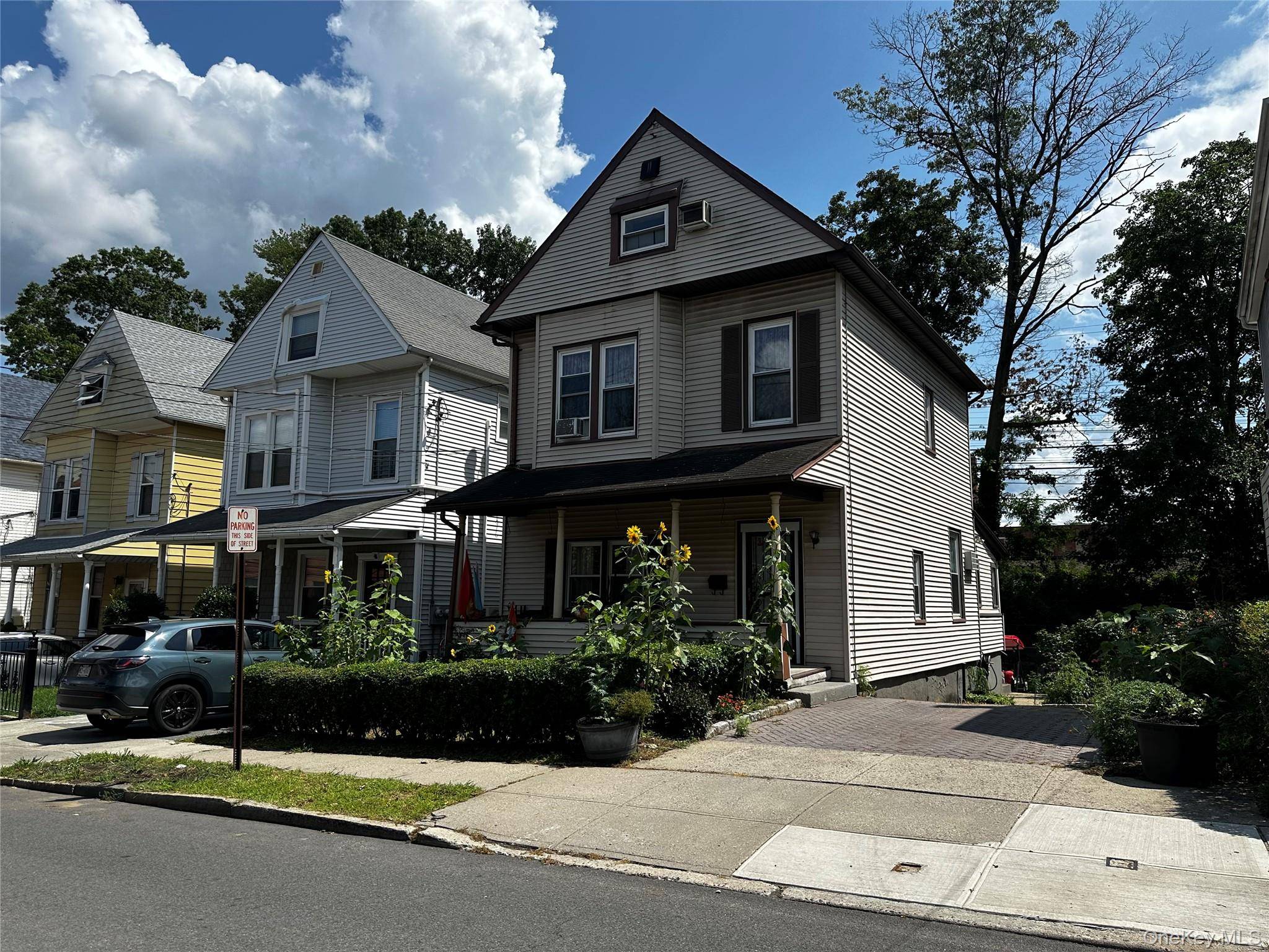 44 Claremont PL, Mount Vernon, NY 10553