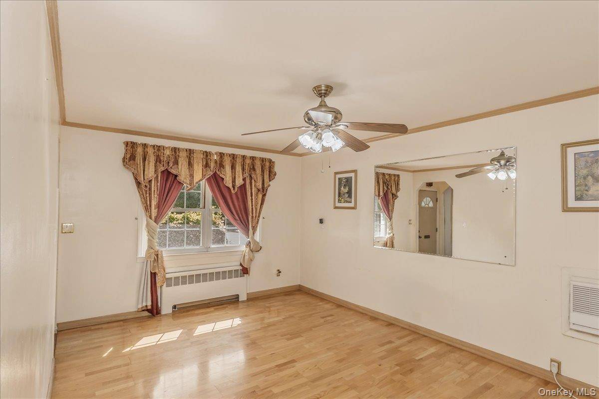 82-56 248th ST, Bellerose, NY 11426