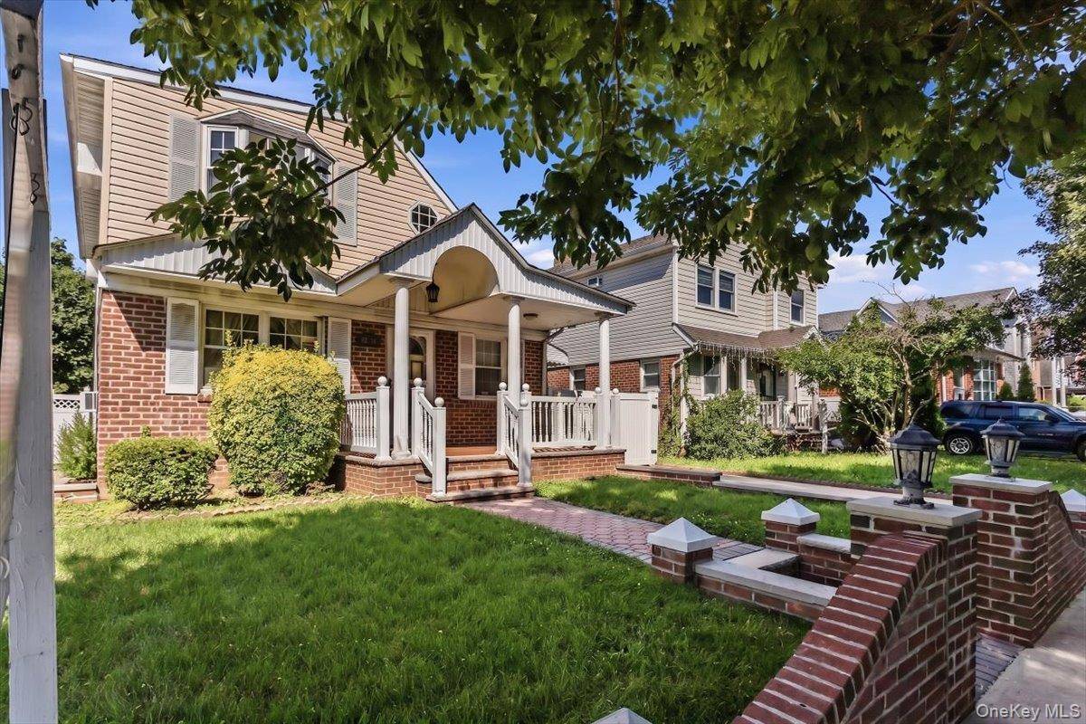 82-56 248th ST, Bellerose, NY 11426