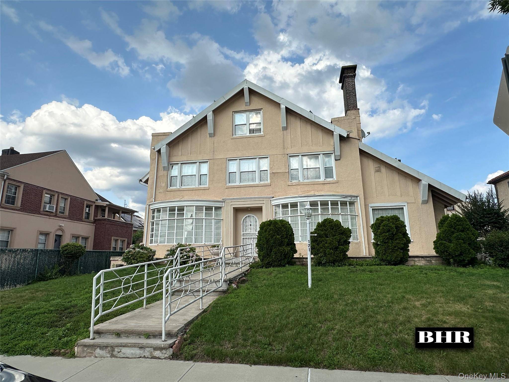 171 Girard ST, Brooklyn, NY 11235