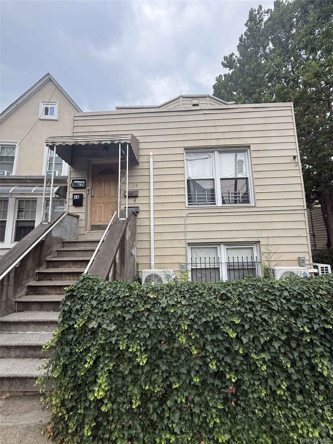 2528 Poplar ST, Bronx, NY 10461