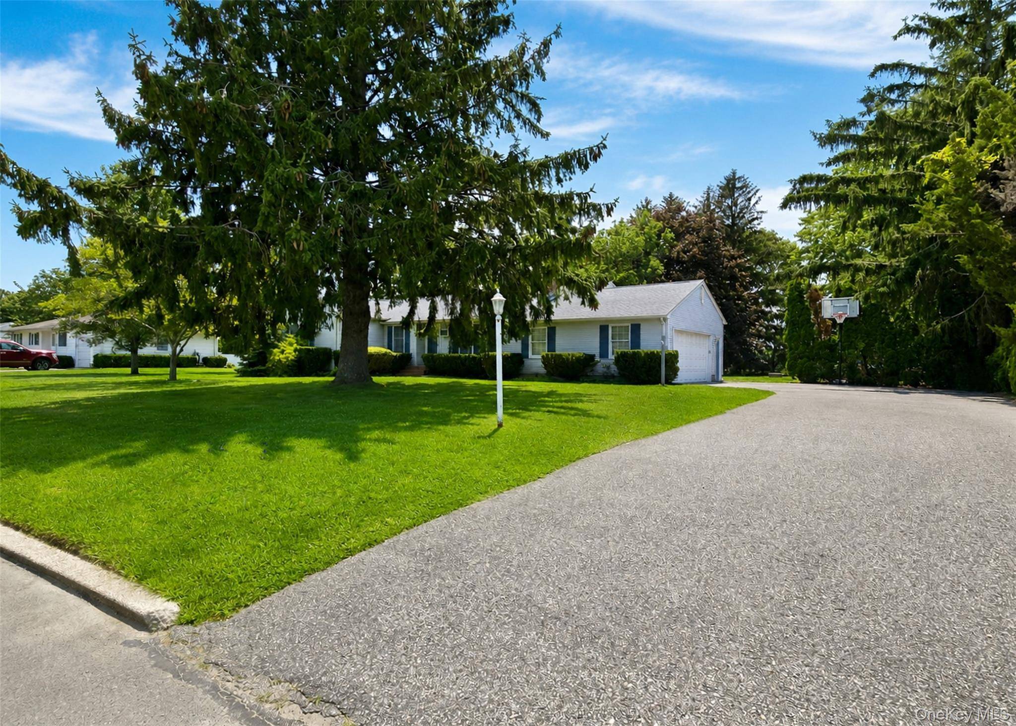 1765 Delmar DR, Laurel, NY 11948