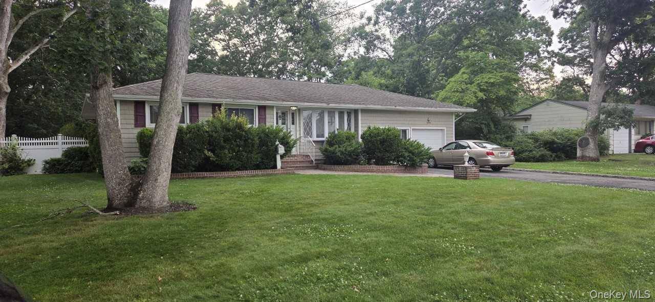 1080 Ocean AVE, Bay Shore, NY 11706