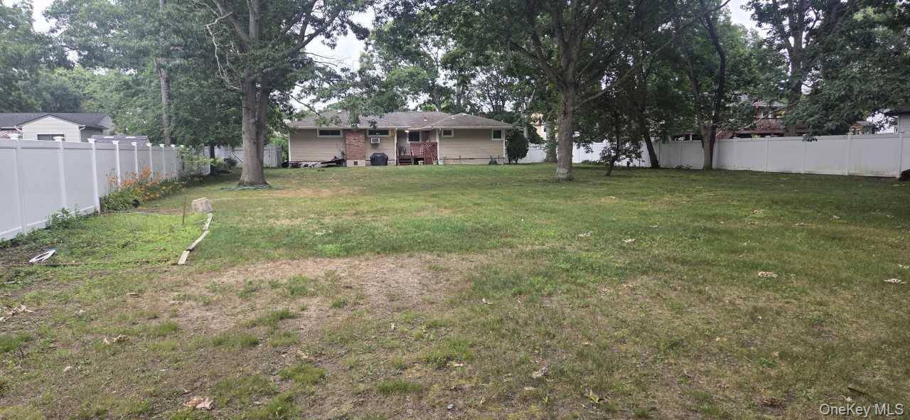 1080 Ocean AVE, Bay Shore, NY 11706