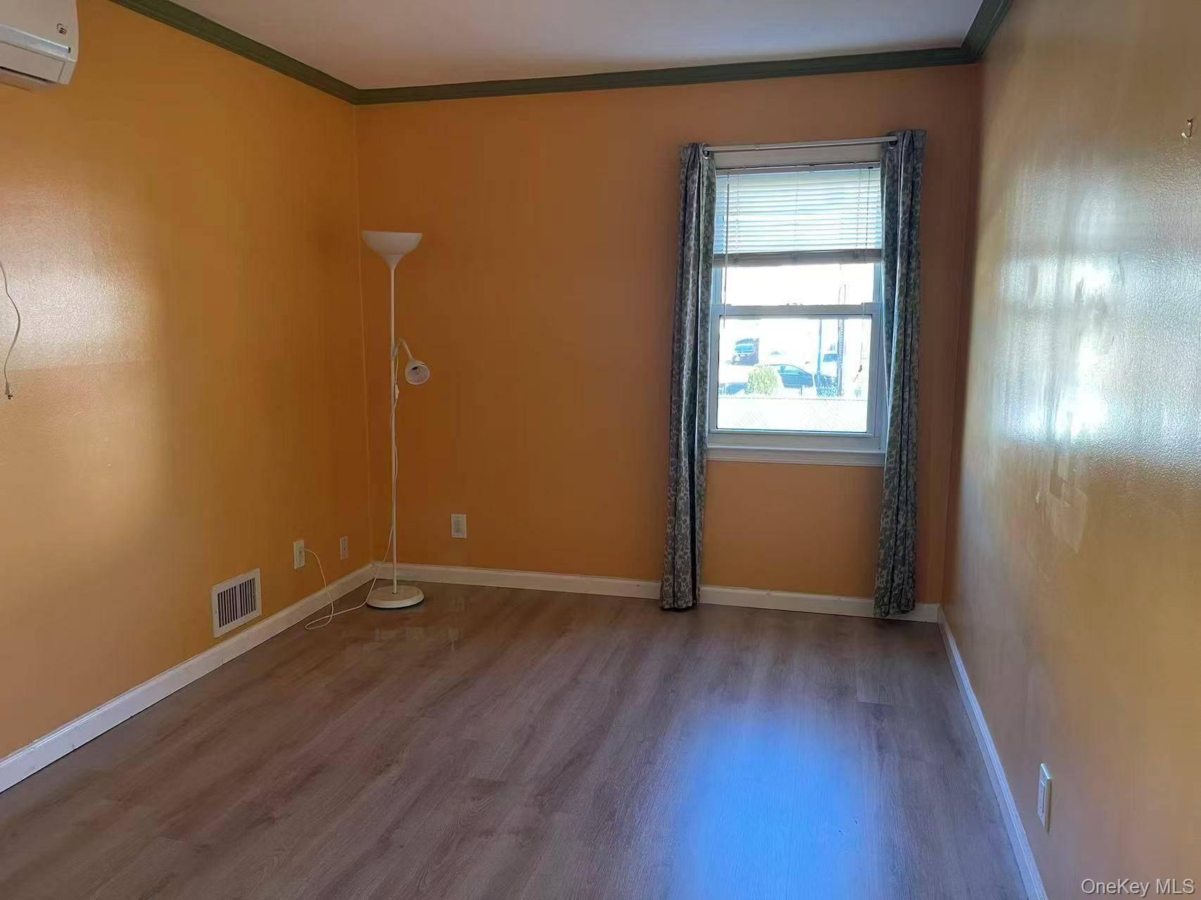 5715 224th ST, Oakland Gardens, NY 11364