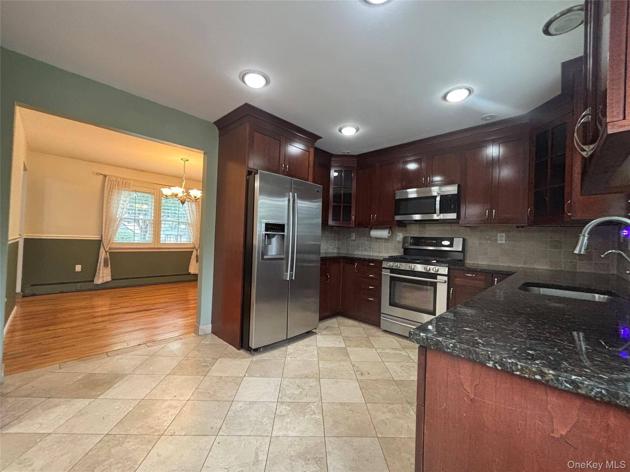 210 Glen AVE, Port Chester, NY 10573