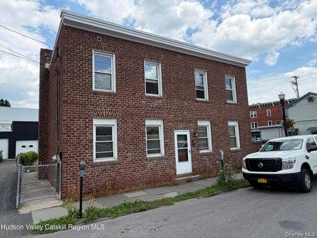 55 Partition ST, Saugerties, NY 12477
