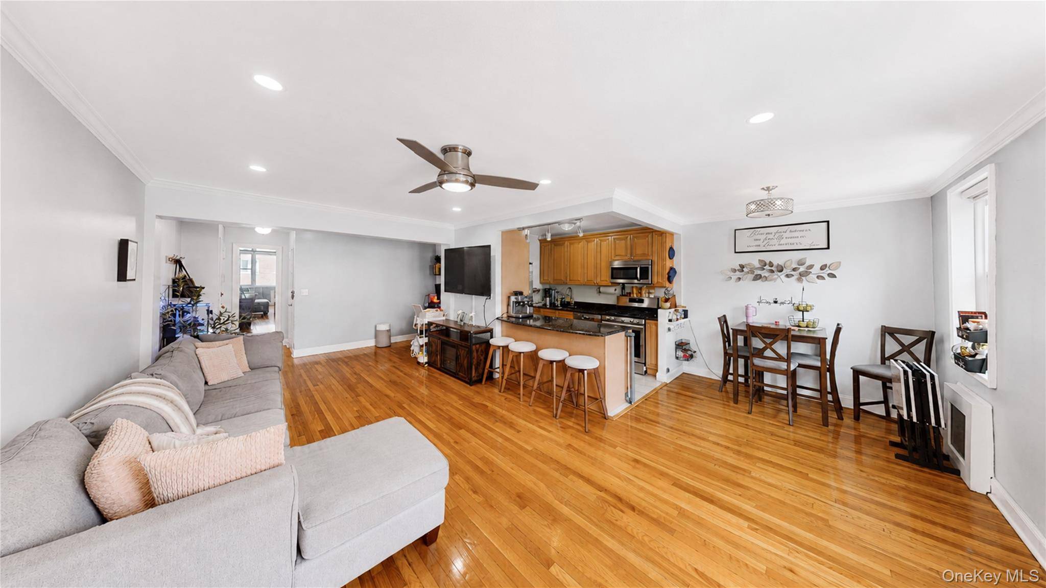 1 Sadore LN #3X, Yonkers, NY 10710