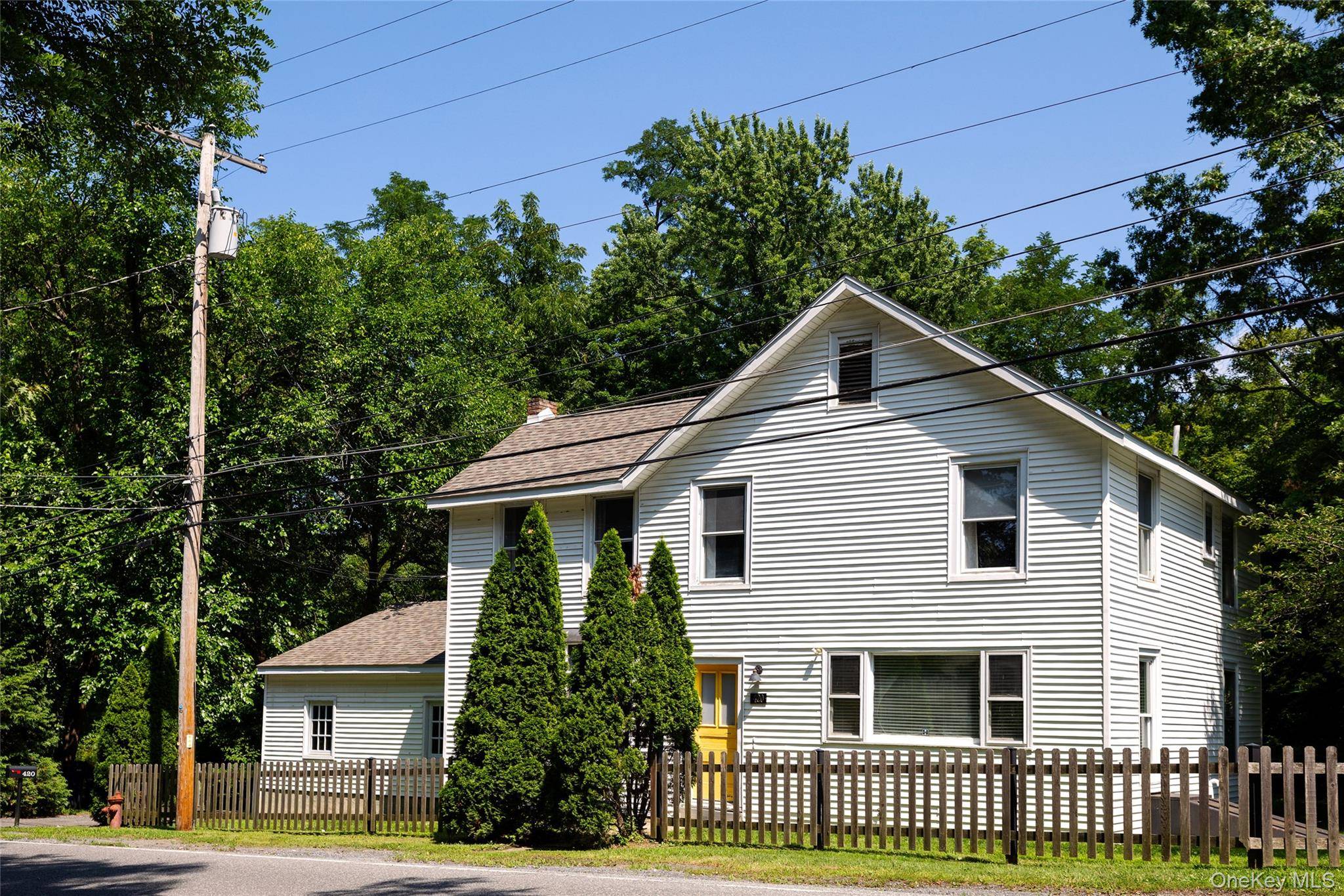 420 Rhinecliff RD, Rhinebeck, NY 12572